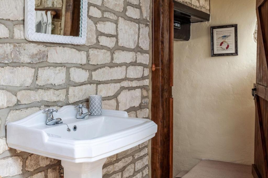 Teasel Cross Cottage, Painswick 斯特劳德 外观 照片